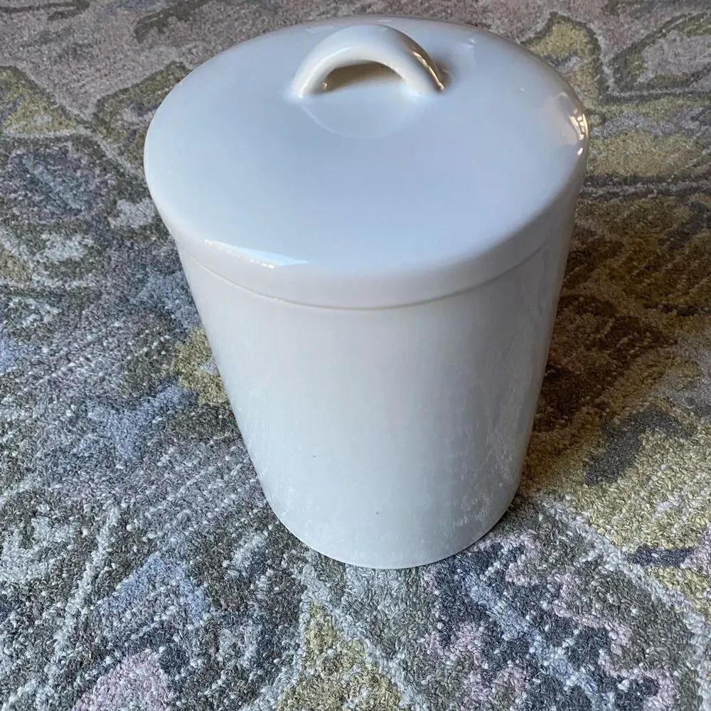Threshold stoneware hand